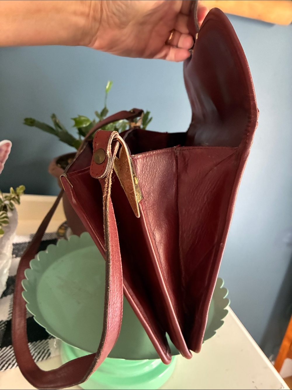 Vintage 1960’s Etienne Aigner Handmade Burgundy Oxblood Shoulder Purse - Picture 7 of 12